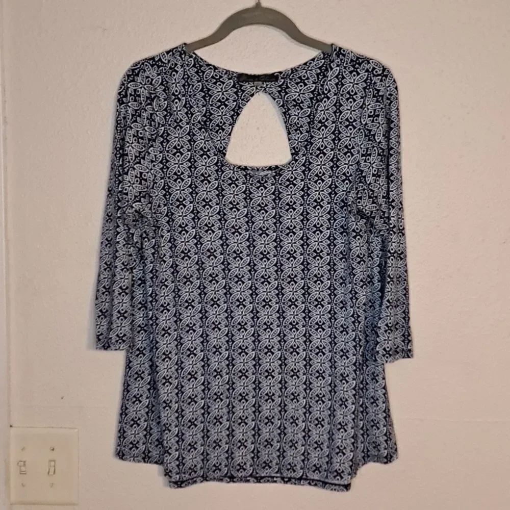 Rose & Olive Blue blouse size medium